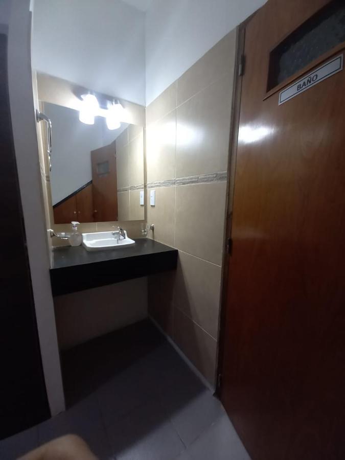Apartamentos Willy - En Zona Residencial Con Estacionamiento メンドーサ エクステリア 写真