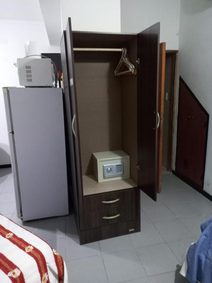 Apartamentos Willy - En Zona Residencial Con Estacionamiento メンドーサ エクステリア 写真