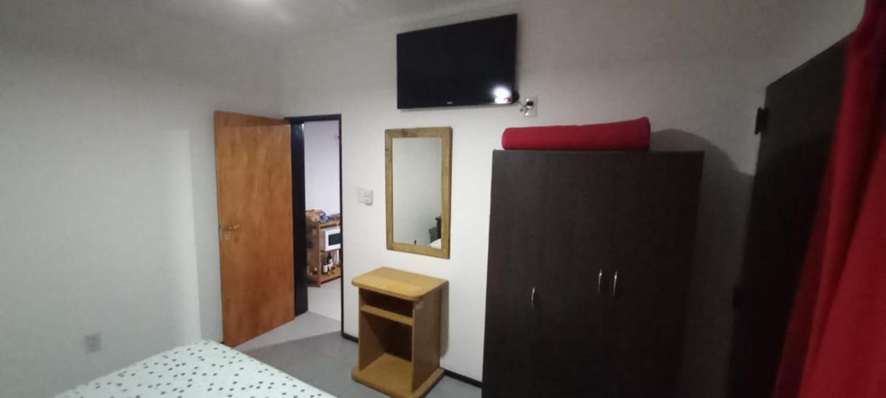 Apartamentos Willy - En Zona Residencial Con Estacionamiento メンドーサ エクステリア 写真