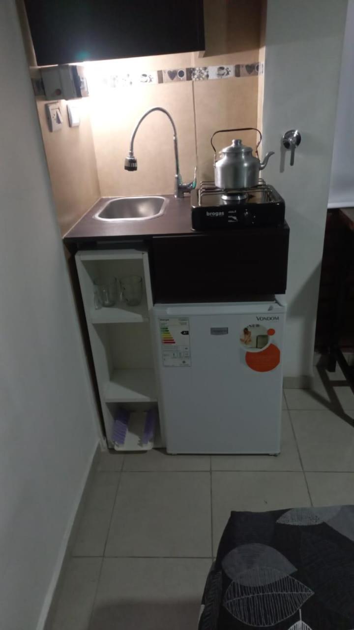 Apartamentos Willy - En Zona Residencial Con Estacionamiento メンドーサ エクステリア 写真